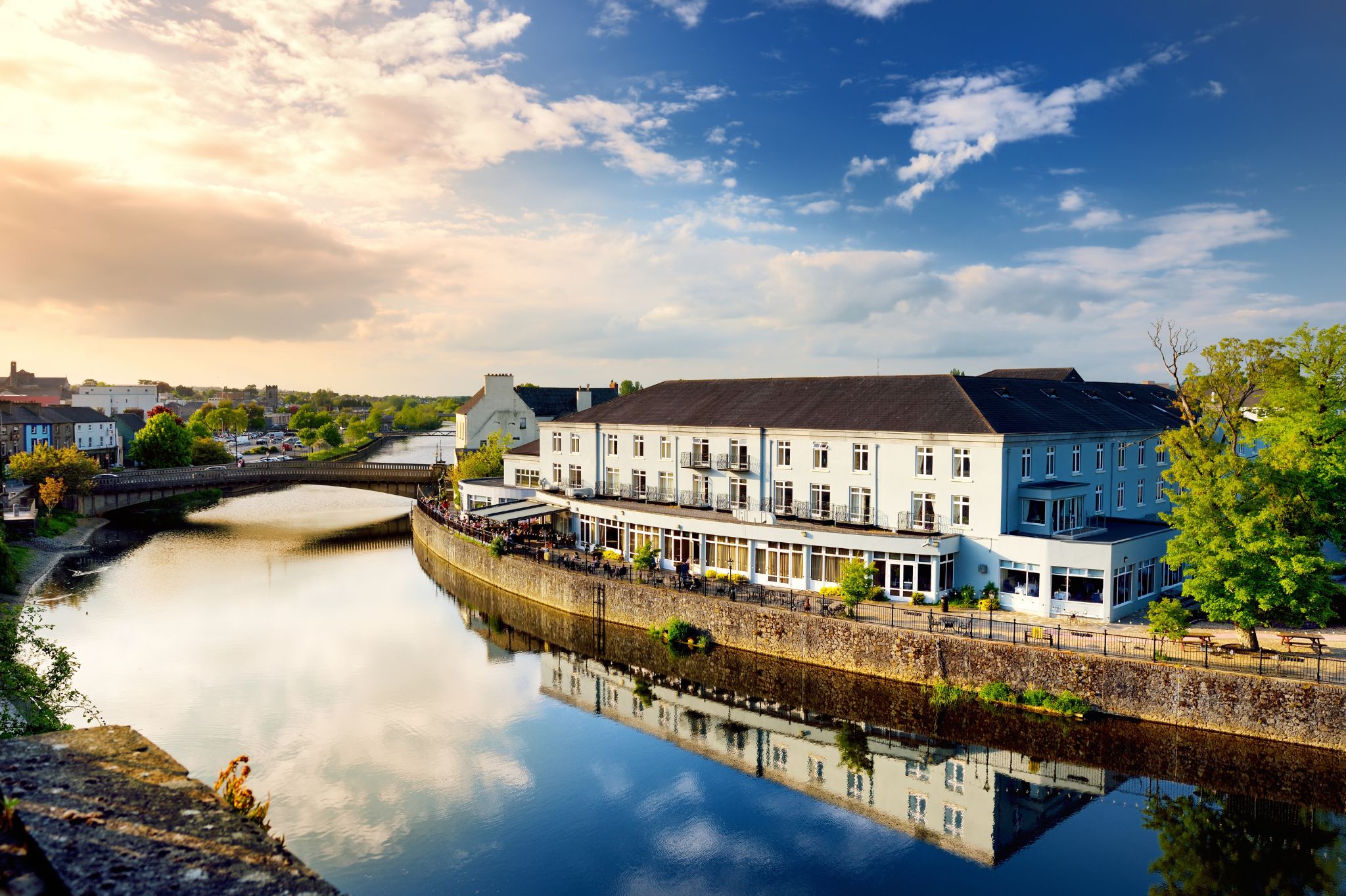 kilkenny-river-court